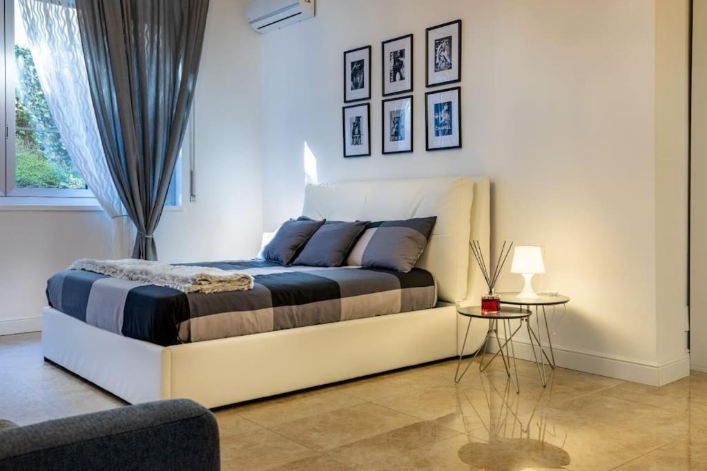 San Babila - Luxury Milanese Apartment Milão Exterior foto